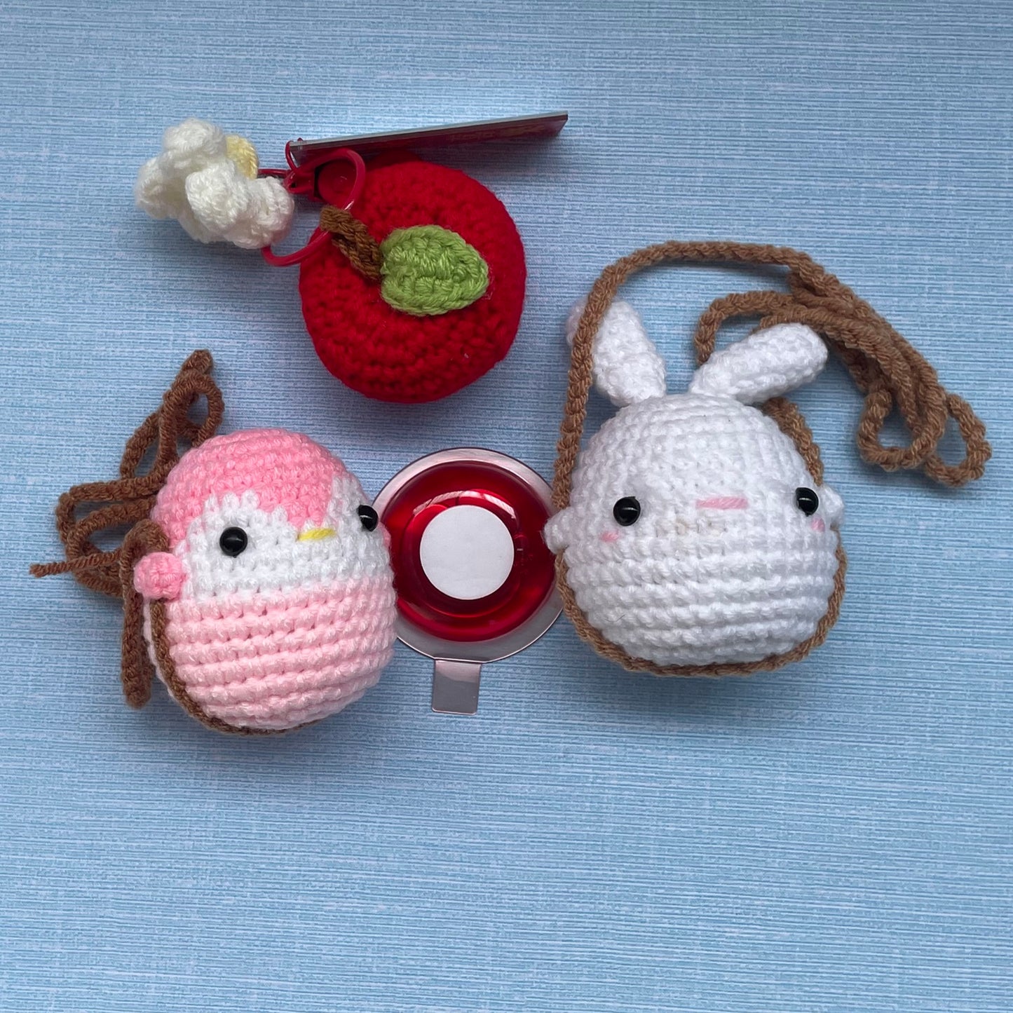 Trash Can Freshener Sticks to any can 30 days of Freshness